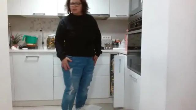 Image 6 of curvymomylore Stream on Chaturbate on 24 months ago