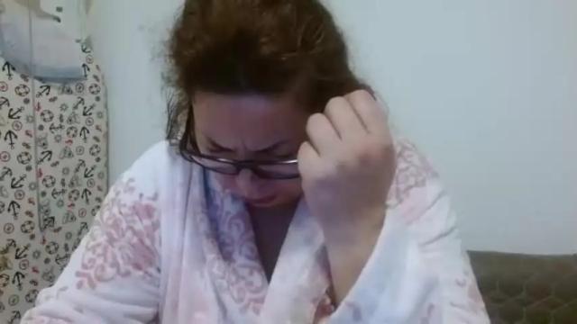 Image 3 of curvymomylore Stream on Chaturbate on 17 months ago