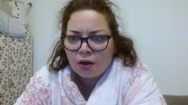 Image 6 of curvymomylore Stream on Chaturbate on 17 months ago