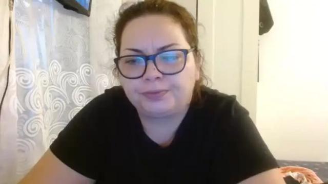Image 3 of curvymomylore Stream on Chaturbate on 16 months ago