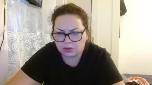 Image 4 of curvymomylore Stream on Chaturbate on 16 months ago