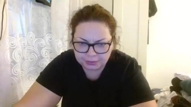 Image 7 of curvymomylore Stream on Chaturbate on 16 months ago