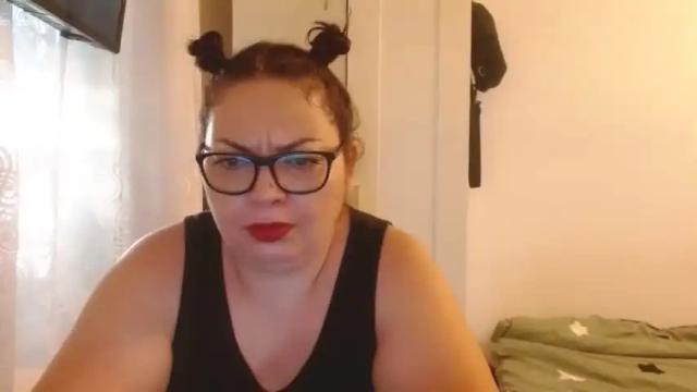 Image 11 of curvymomylore Stream on Chaturbate on 16 months ago