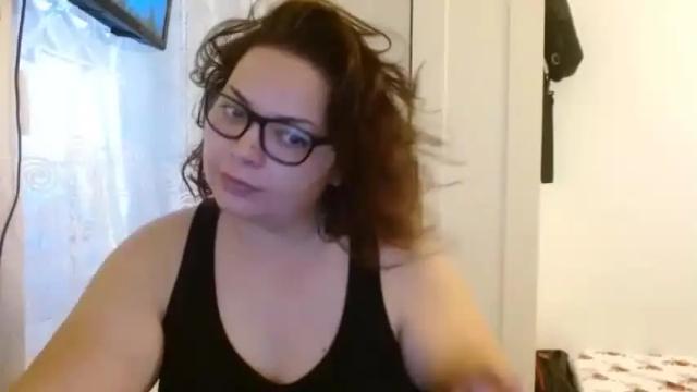 Image 3 of curvymomylore Stream on Chaturbate on 16 months ago
