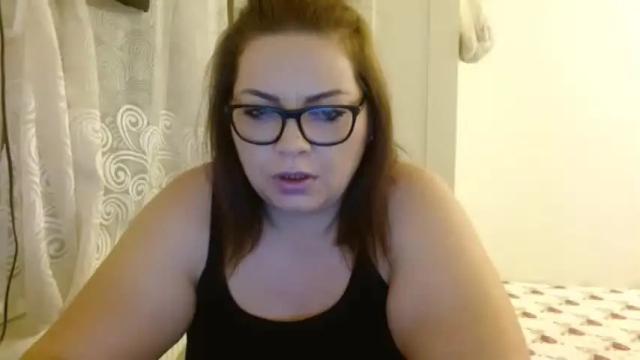Image 12 of curvymomylore Stream on Chaturbate on 15 months ago