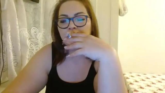 Image 3 of curvymomylore Stream on Chaturbate on 15 months ago
