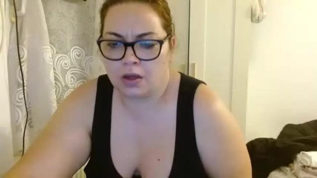Image 10 of curvymomylore Stream on Chaturbate on 14 months ago