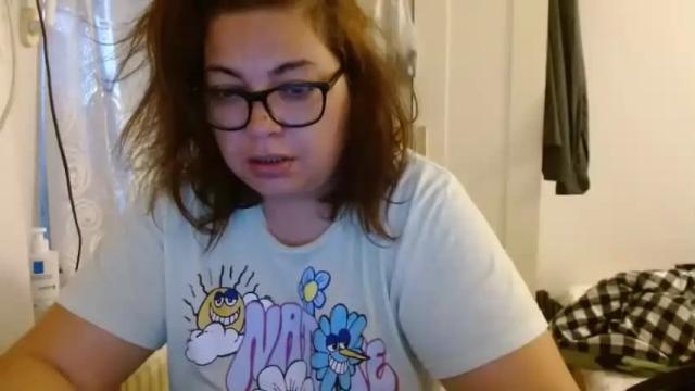 Image 7 of curvymomylore Stream on Chaturbate on 14 months ago