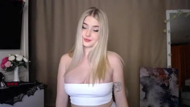 Thumbnail 2, cute18cute's Stream at Chaturbate, 12 months ago