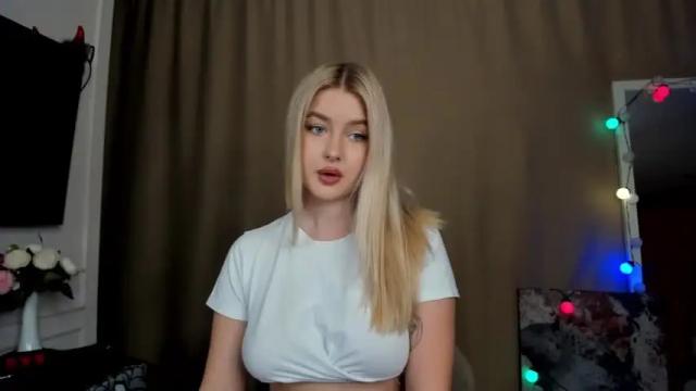 Image 7 of cute18cute Stream on Chaturbate on 14 months ago