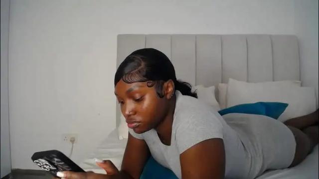 Image 12 of cute_ass18 Stream on Chaturbate on 1 month ago