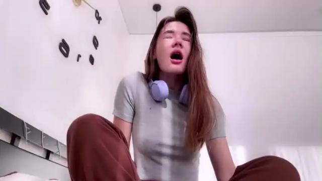 Thumbnail 1, cute_bubbles's Stream at Chaturbate, 15 months ago