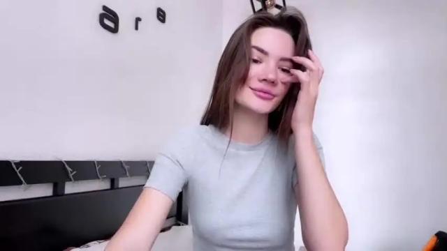 Image 11 of cute_bubbles Stream on Chaturbate on 15 months ago