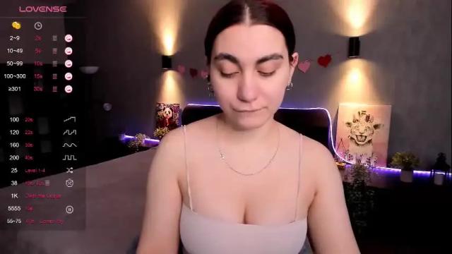 Image 3 of cute_chus Stream on Chaturbate on 11 days ago