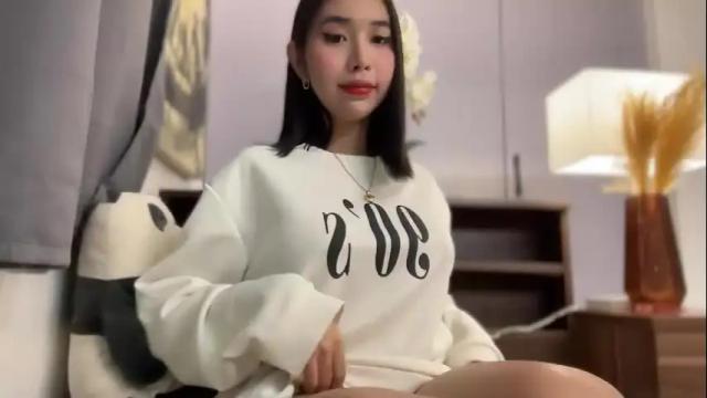 Image 2 of cute_ciara Stream on Chaturbate on 1 month ago