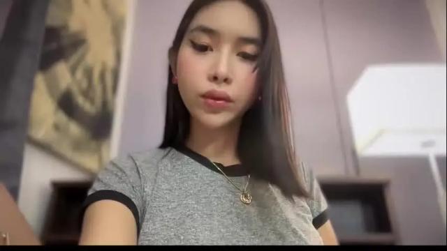 Image 12 of cute_ciara Stream on Chaturbate on 1 month ago