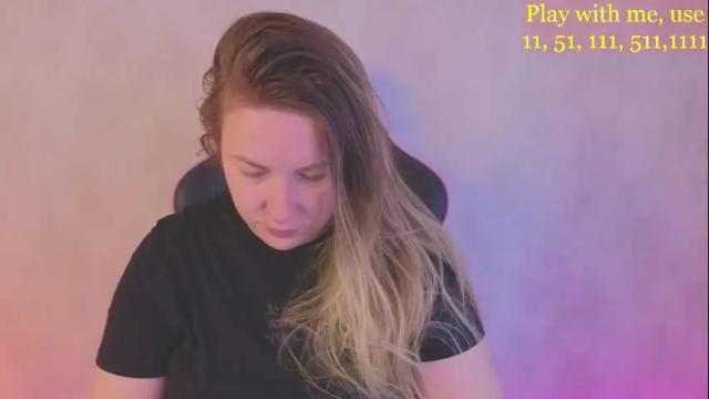 Image 4 of cute_darina Stream on Chaturbate on 1 month ago