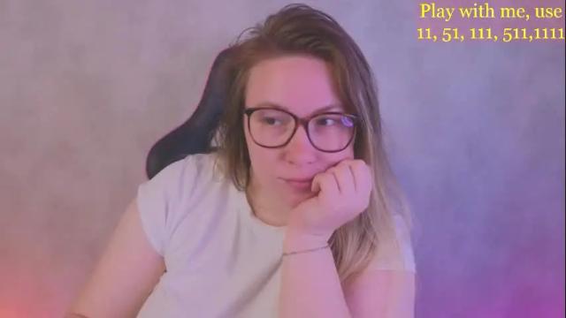 Image 12 of cute_darina Stream on Chaturbate on 22 days ago