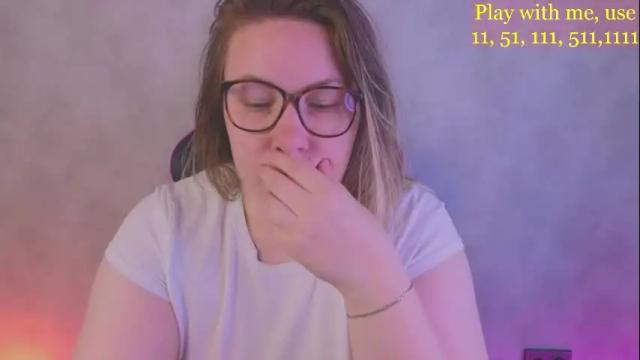 Image 3 of cute_darina Stream on Chaturbate on 22 days ago