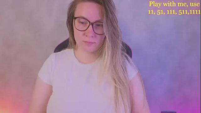 Image 8 of cute_darina Stream on Chaturbate on 22 days ago