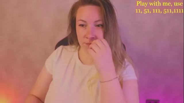 Image 12 of cute_darina Stream on Chaturbate on 15 days ago