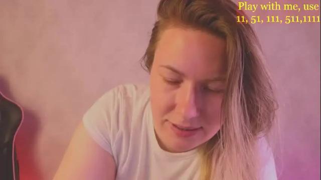Image 2 of cute_darina Stream on Chaturbate on 15 days ago