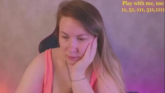 Image 10 of cute_darina Stream on Chaturbate on 14 days ago