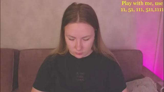 Image 2 of cute_darina Stream on Chaturbate on 2 months ago