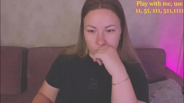 Image 3 of cute_darina Stream on Chaturbate on 2 months ago