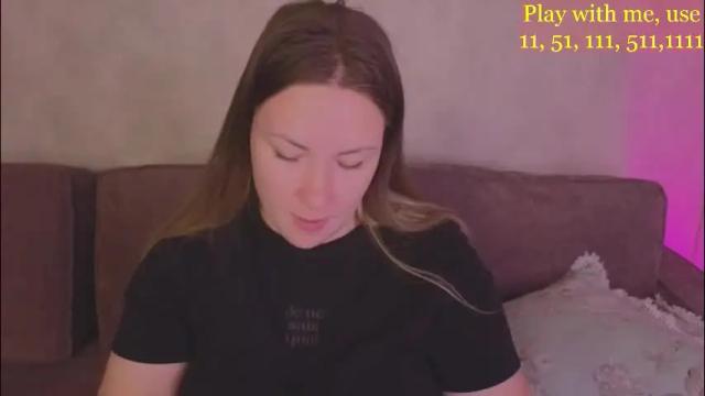 Image 2 of cute_darina Stream on Chaturbate on 2 months ago