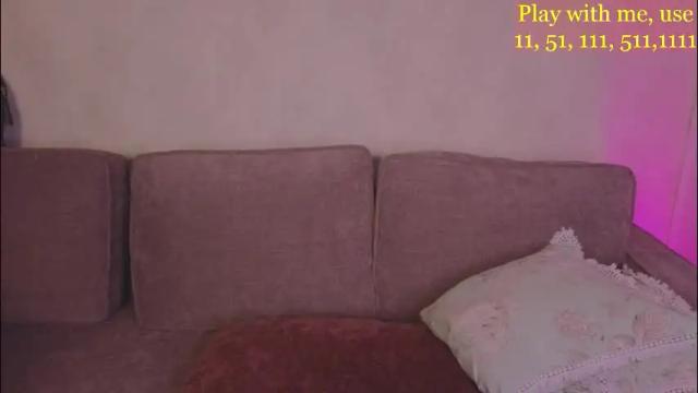 Image 4 of cute_darina Stream on Chaturbate on 2 months ago