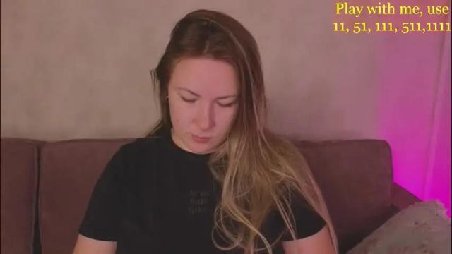 Image 2 of cute_darina Stream on Chaturbate on 1 month ago