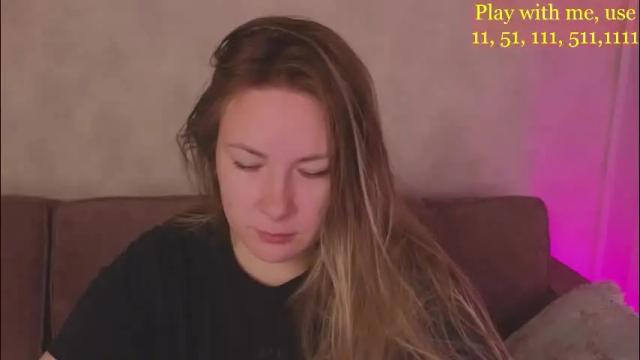 Image 3 of cute_darina Stream on Chaturbate on 1 month ago