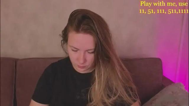 Image 4 of cute_darina Stream on Chaturbate on 1 month ago