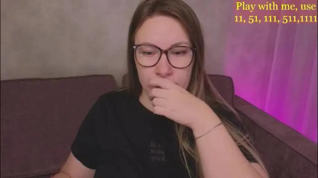 Image 11 of cute_darina Stream on Chaturbate on 4 days ago