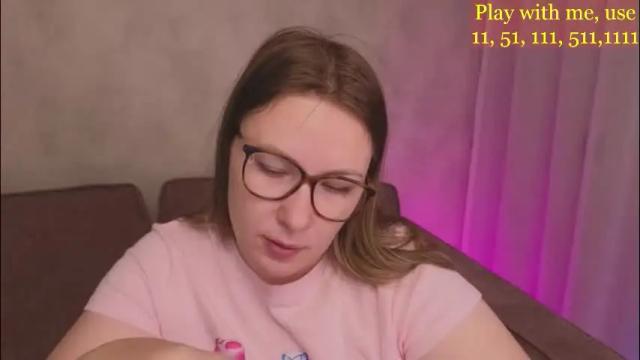 Image 4 of cute_darina Stream on Chaturbate on 3 days ago