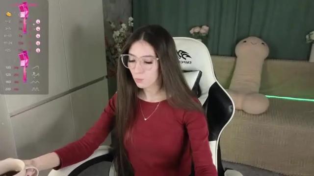 Image 7 of cute_fifi Stream on Chaturbate on 15 months ago