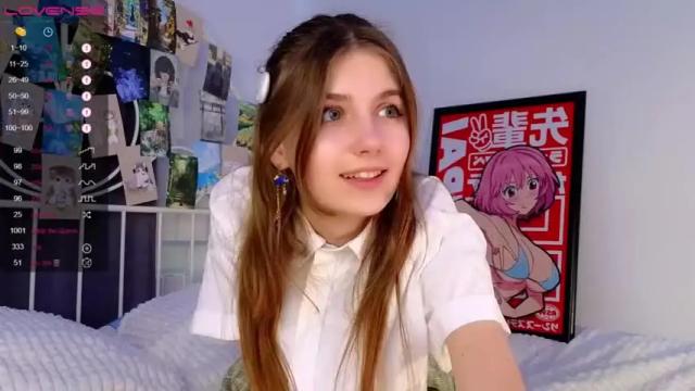 Image 2 of cute_fox_girl Stream on Chaturbate on 13 months ago