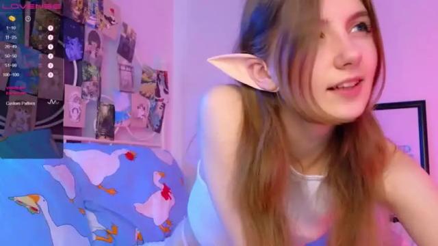 Image 7 of cute_fox_girl Stream on Chaturbate on 13 months ago
