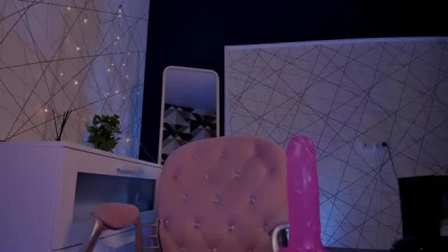 Image 2 of cute_fruity Stream on Chaturbate on 17 months ago