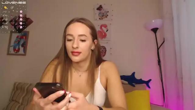 Thumbnail 1, cute_girl_mia__'s Stream at Chaturbate, 15 months ago