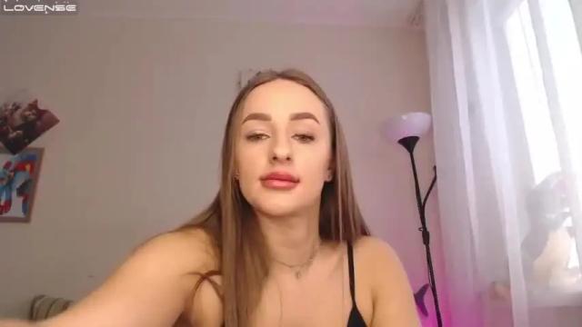 Thumbnail 2, cute_girl_mia__'s Stream at Chaturbate, 14 months ago