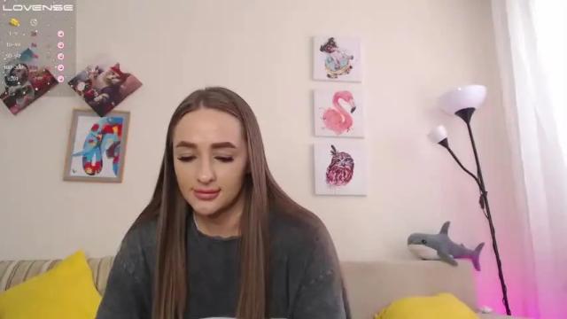 Image 8 of cute_girl_mia__ Stream on Chaturbate on 12 months ago