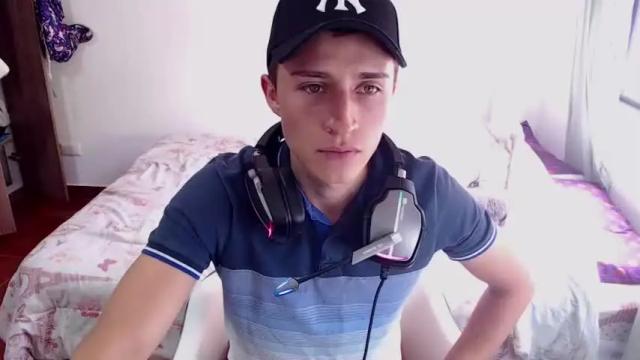 Image 11 of cute_hot_fetishes Stream on Chaturbate on 13 months ago