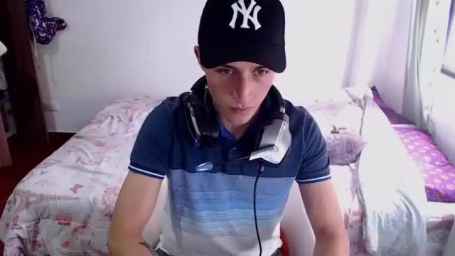 Image 8 of cute_hot_fetishes Stream on Chaturbate on 13 months ago