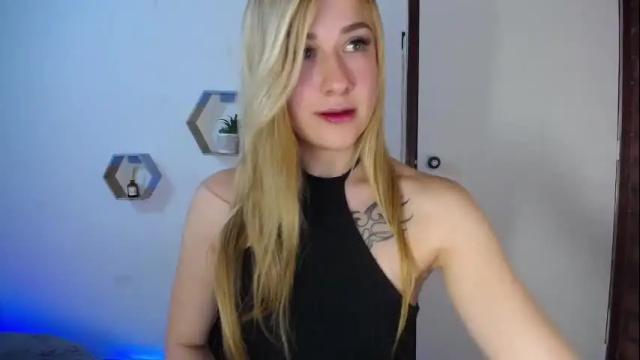 Image 12 of cute_isaa Stream on Chaturbate on 5 months ago