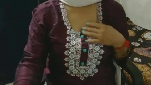 Image 2 of cute_kashmira99 Stream on Chaturbate on 16 days ago