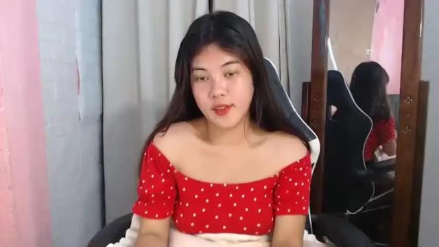 Image 4 of cute_krizzaxx21 Stream on Chaturbate on 12 months ago