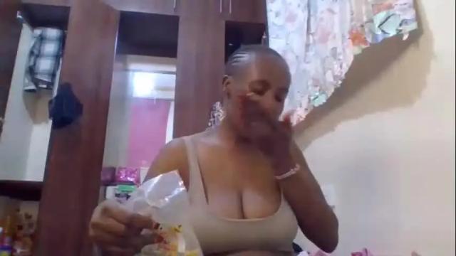 Image 4 of cute_lizah Stream on Chaturbate on 1 month ago