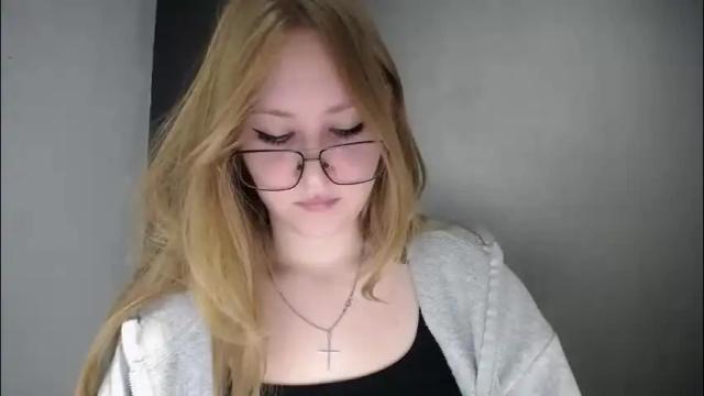 Image 8 of cute_minx Stream on Chaturbate on 2 months ago